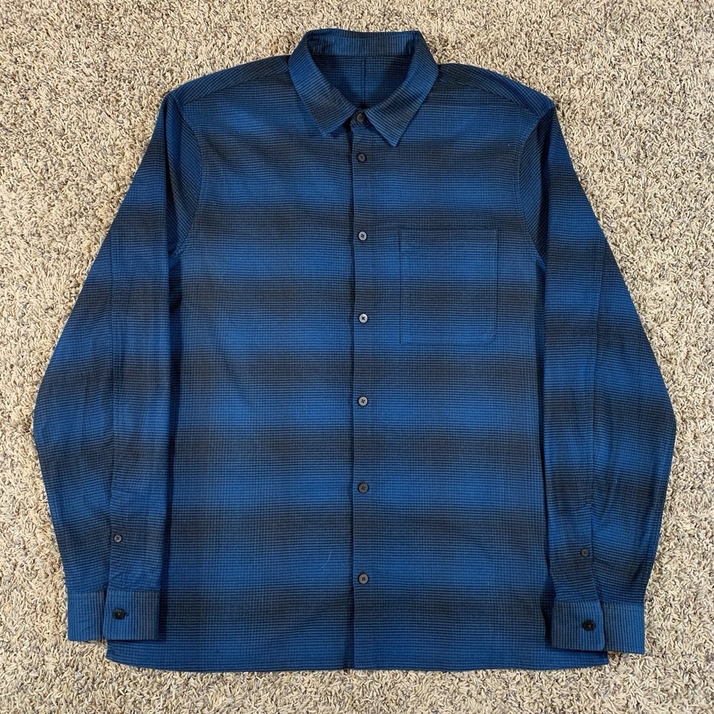 Lululemon Masons Peak Flannel Shirt Mens XL Blue Black Plaid Button Up Outdoor